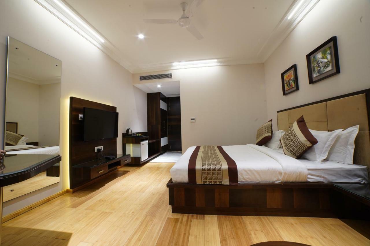 Hotel 18Keys Bhopal Bagian luar foto