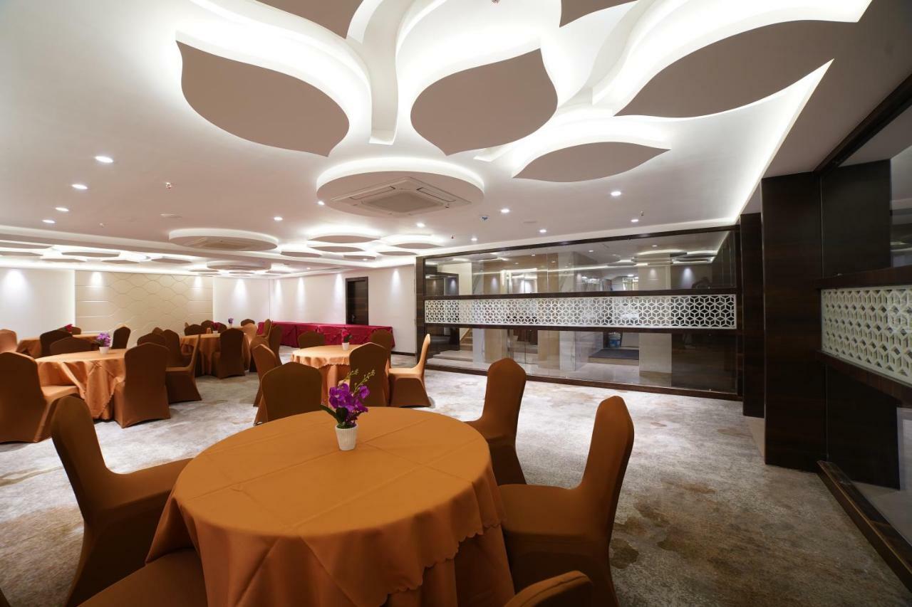 Hotel 18Keys Bhopal Bagian luar foto